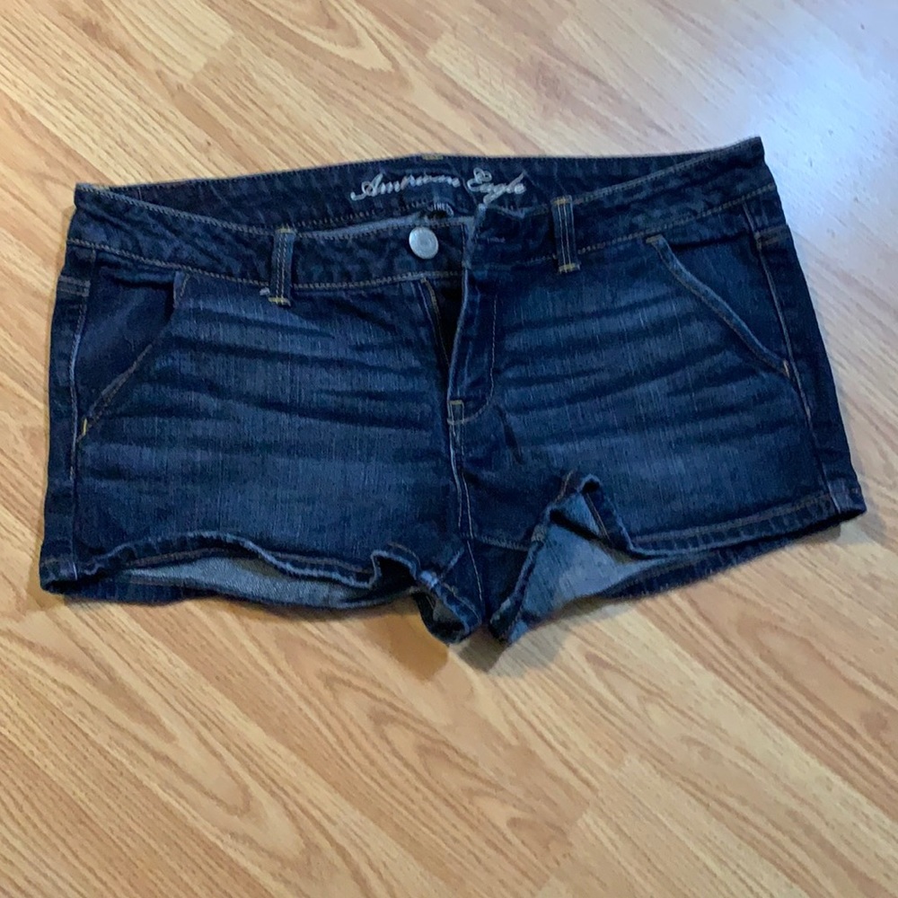 Women’s American eagle shorts size 10 super cute